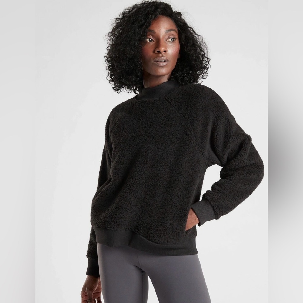 Athleta Women’s Black Asana Sherpa Sweatshirt